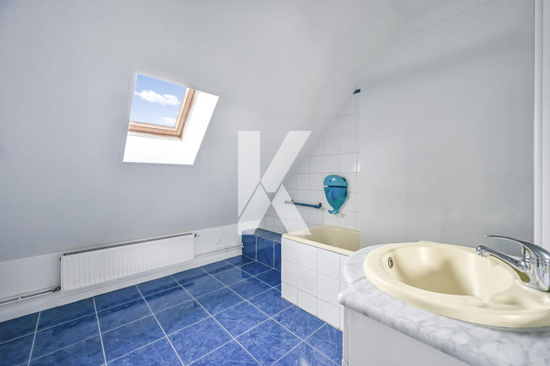 Maison - 162 m² - 7 pièces