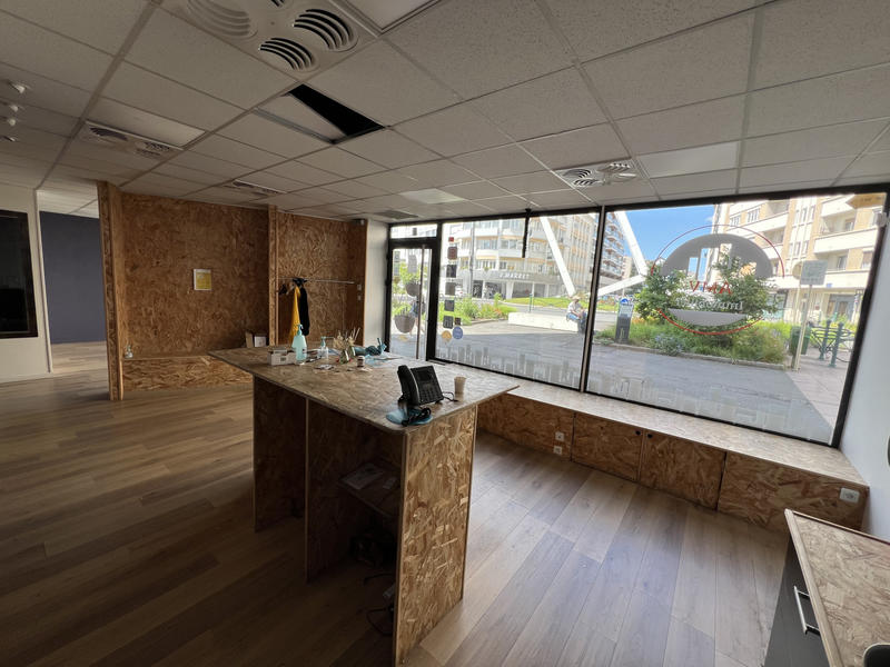 Local commercial - 79 m²