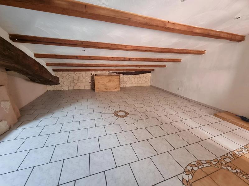 Maison - 64 m² - 5 pièces