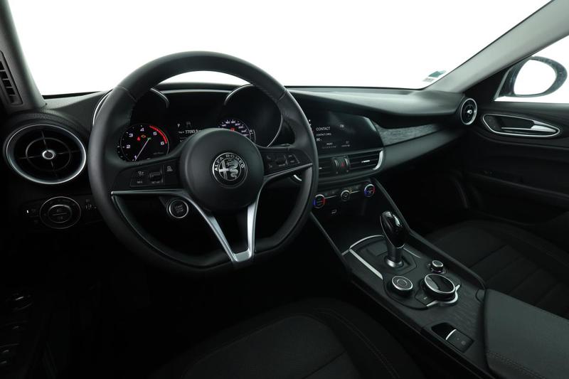 Alfa Romeo Giulia 2.2 At8 136 ch