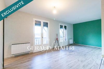 Appartement - 77 m² - 5 pièces