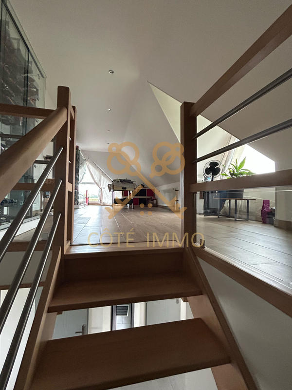 Maison - 153 m² - 5 pièces