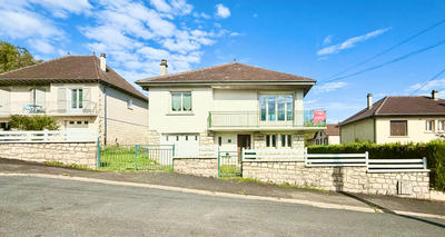 Maison - 91 m² - 5 pièces