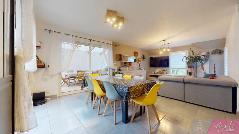 Maison - 168 m² - 7 pièces