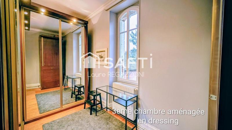 Appartement - 151 m² - 6 pièces