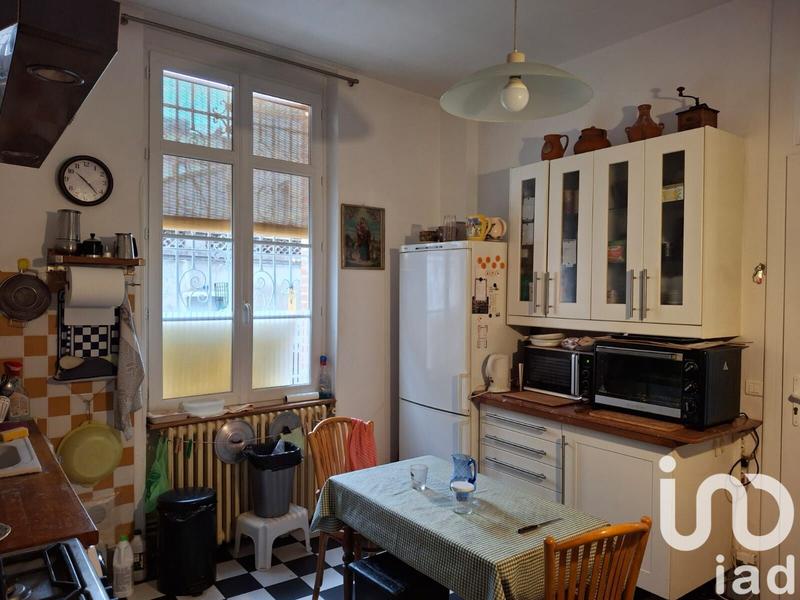 Maison - 328 m² - 10 pièces