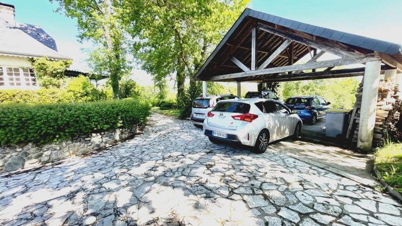 Maison - 401 m² - 10 pièces