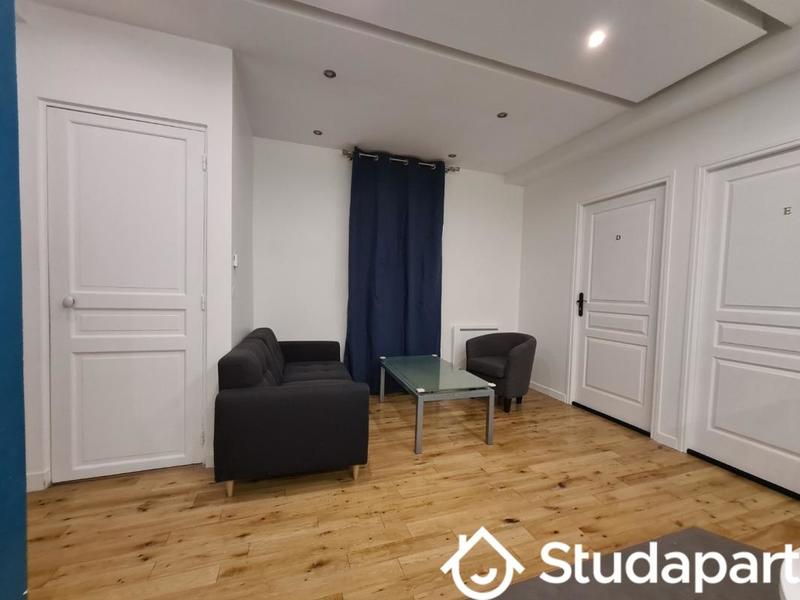 Chambre - 12 m² - 1 pièce