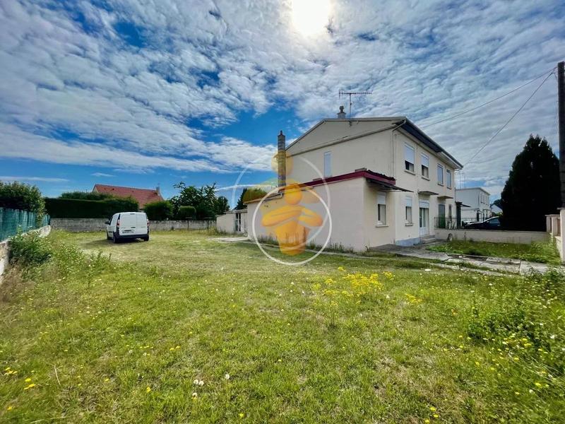 Maison - 100 m² - 6 pièces