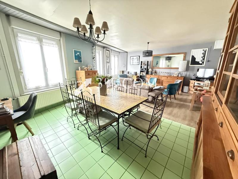 Maison - 155 m² - 6 pièces