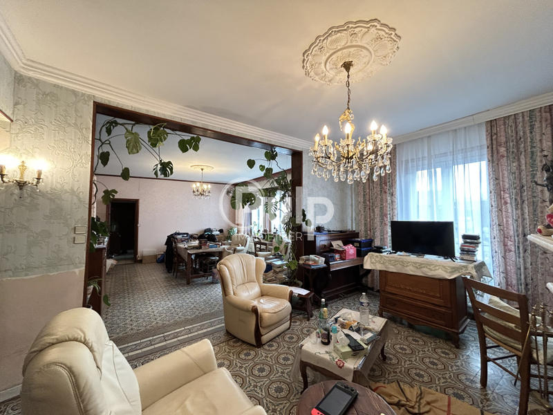 Maison de village - 215 m² - 8 pièces