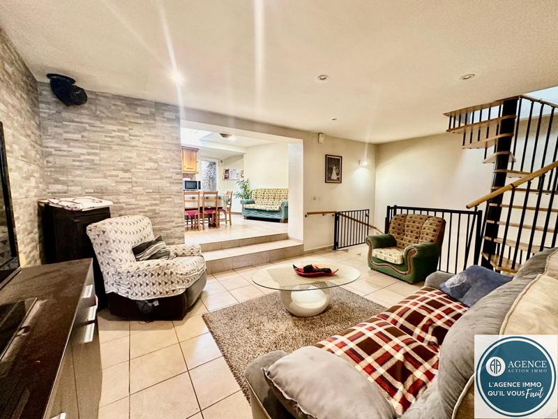 Maison - 122 m² - 6 pièces