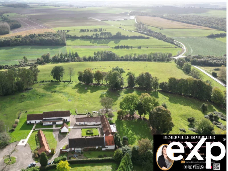 Maison - 466 m² - 18 pièces