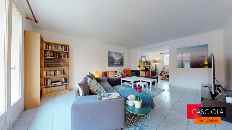 Maison - 166 m² - 7 pièces