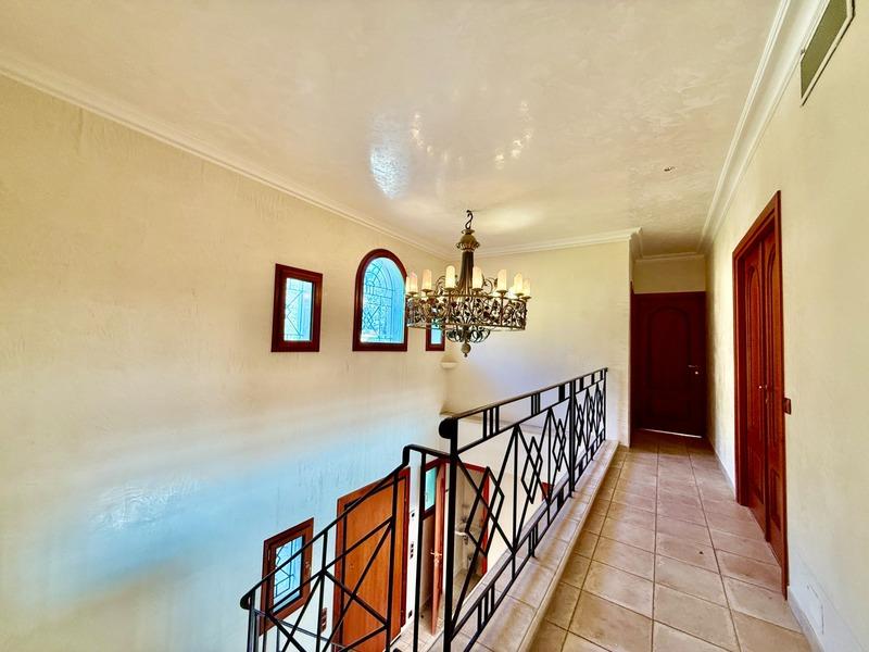 Villa - 200 m² - 5 pièces