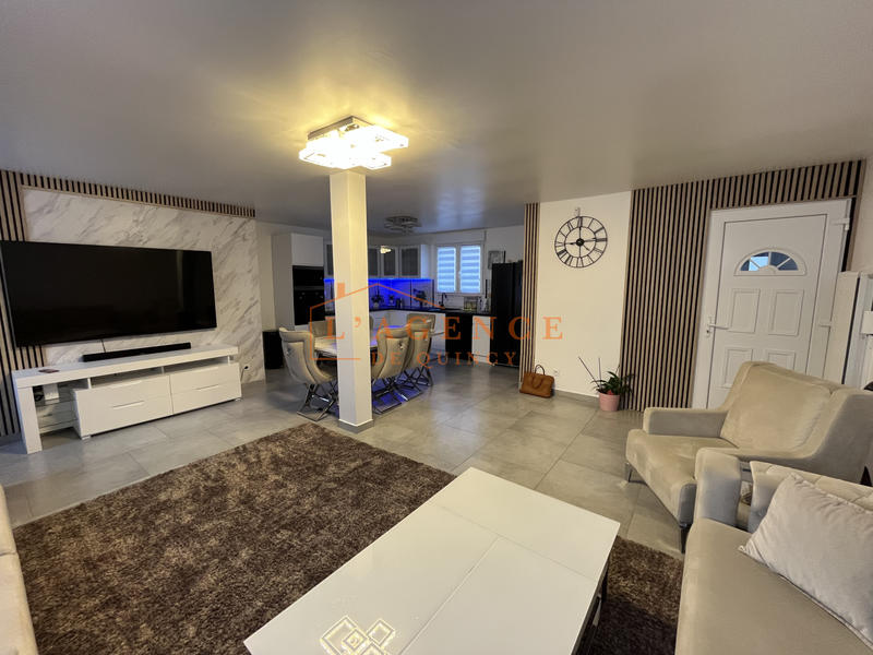 Maison - 143 m² - 6 pièces