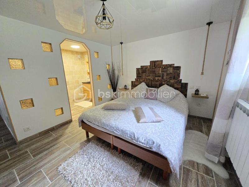 Pavillon - 176 m² - 6 pièces