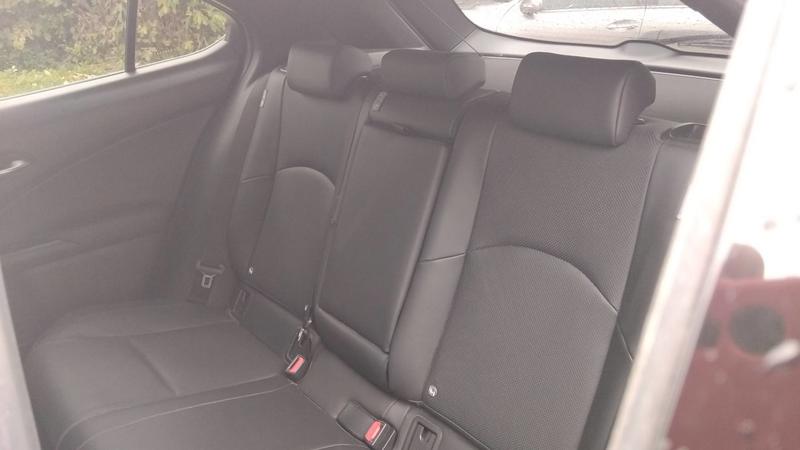 Lexus Ux 2.0 Vvt-iE 184 250h Hybrid 4wd Cvt Luxe - Entretien constructeur