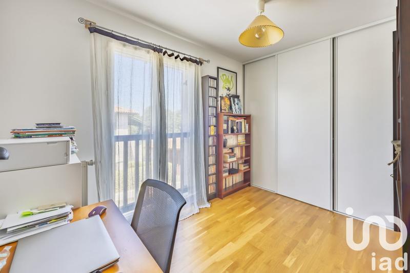Maison - 93 m² - 5 pièces