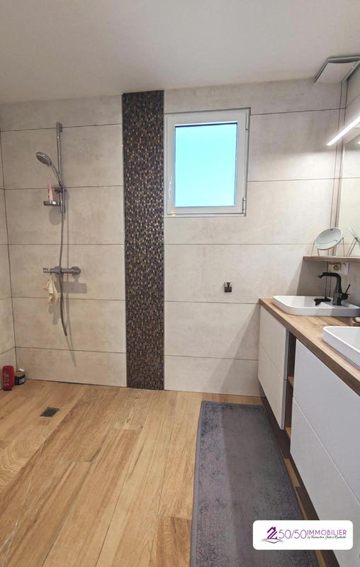 Maison - 150 m² - 5 pièces