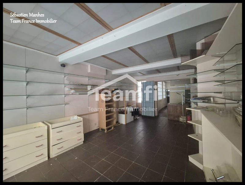 Magasins - 30 m²