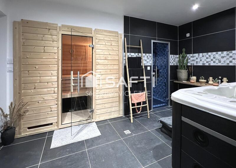 Villa - 423 m² - 7 pièces