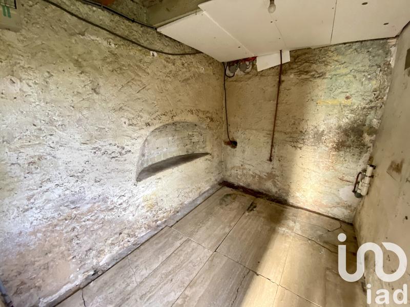 Maison - 221 m² - 10 pièces