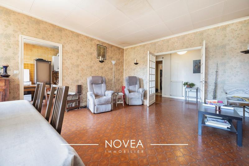 Appartement - 203 m² - 8 pièces