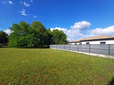 Terrain constructible - 1 644 m²