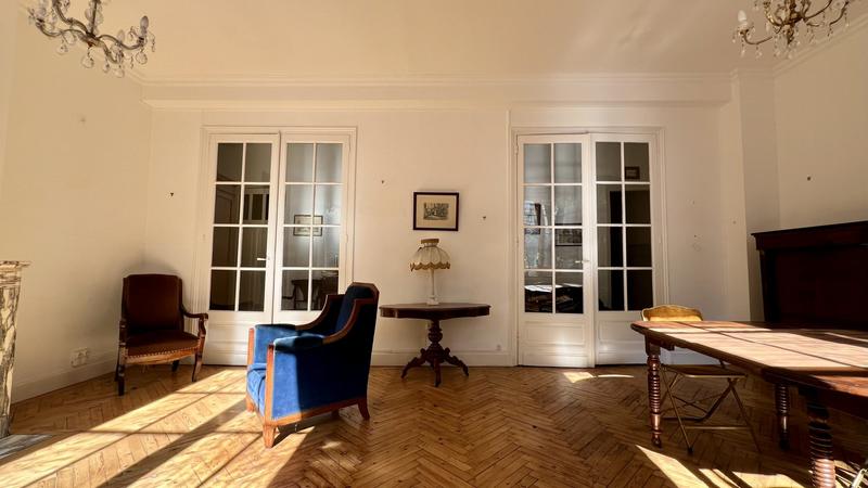 Appartement - 86 m² - 2 pièces