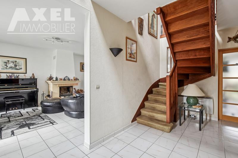 Maison - 178 m² - 7 pièces