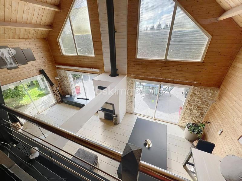 Maison - 180 m² - 5 pièces