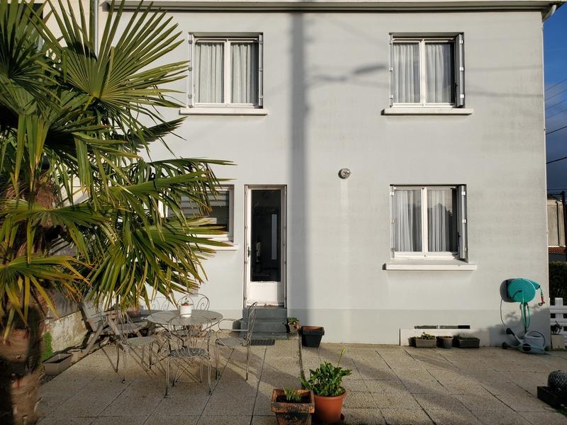 Maison - 94 m² - 5 pièces