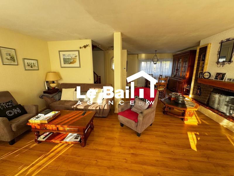 Maison - 111 m² - 5 pièces