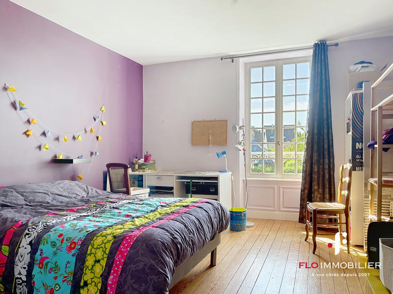 Maison ancienne - 328 m² - 8 pièces