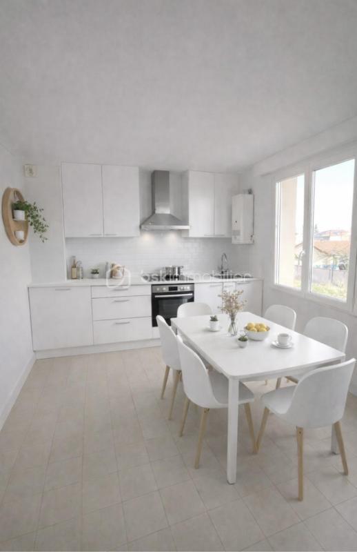 Appartement - 100 m² - 4 pièces