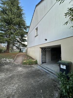Maison - 81 m² - 4 pièces