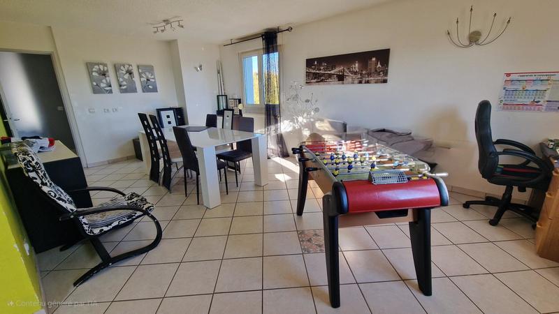 Maison - 255 m² - 9 pièces