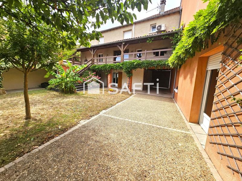 Maison - 286 m² - 9 pièces