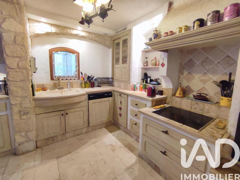 Maison - 230 m² - 7 pièces