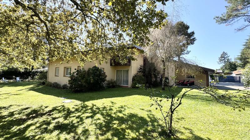 Maison d'architecte - 212 m² - 8 pièces