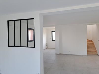 Maison - 82 m² - 4 pièces