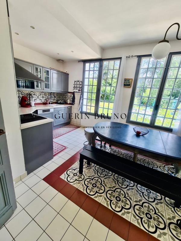 Villa - 280 m² - 9 pièces