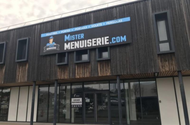 Local commercial - 446 m² - 3 pièces