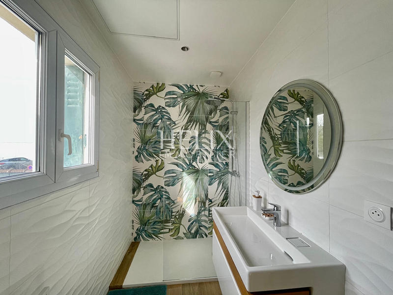 Maison - 166 m² - 6 pièces