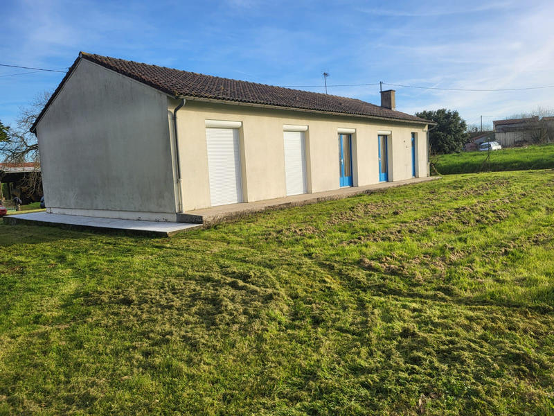 Maison - 92 m² - 5 pièces