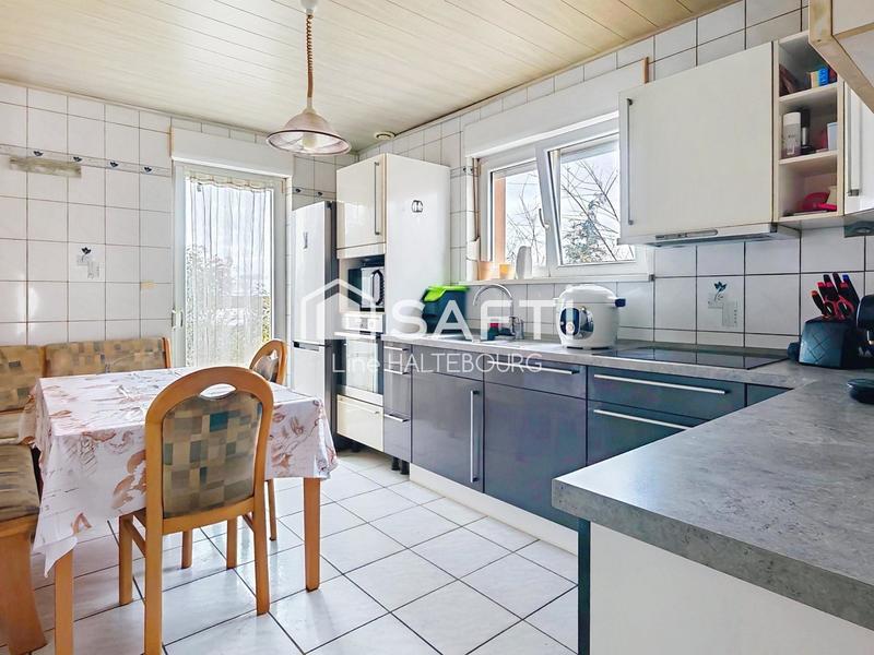 Maison - 97 m² - 5 pièces