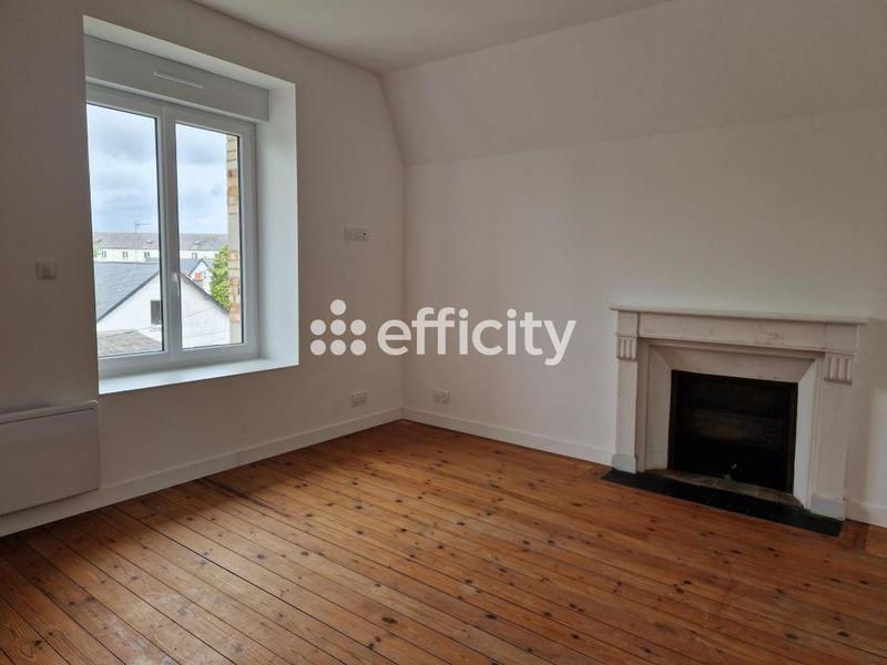 Maison - 197 m² - 9 pièces