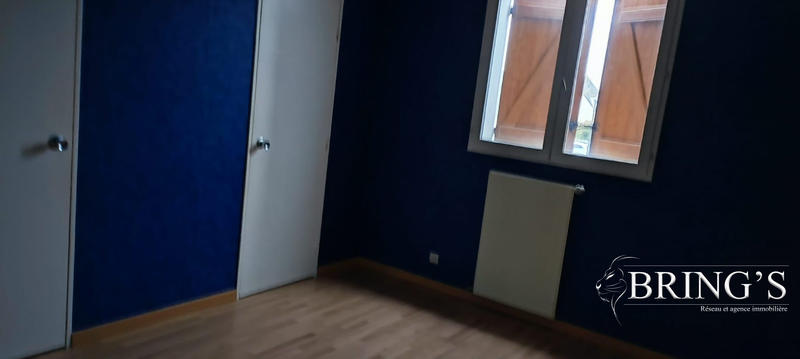 Maison - 225 m² - 9 pièces