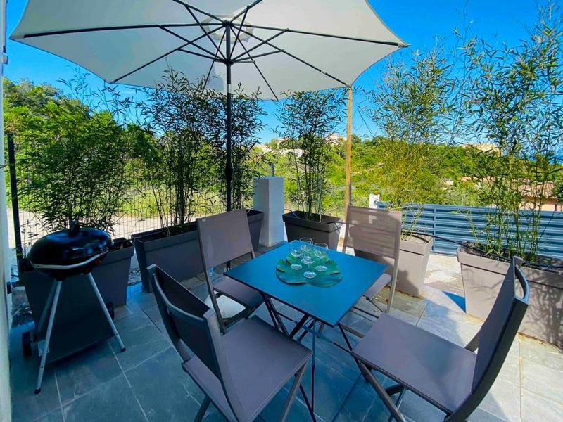 Propriété - 450 m² - 18 pièces